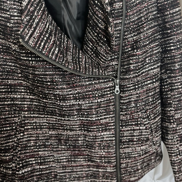 Banana Republic Black and White Textured Blazer NEW NEVER WORN - Picture 3 of 11